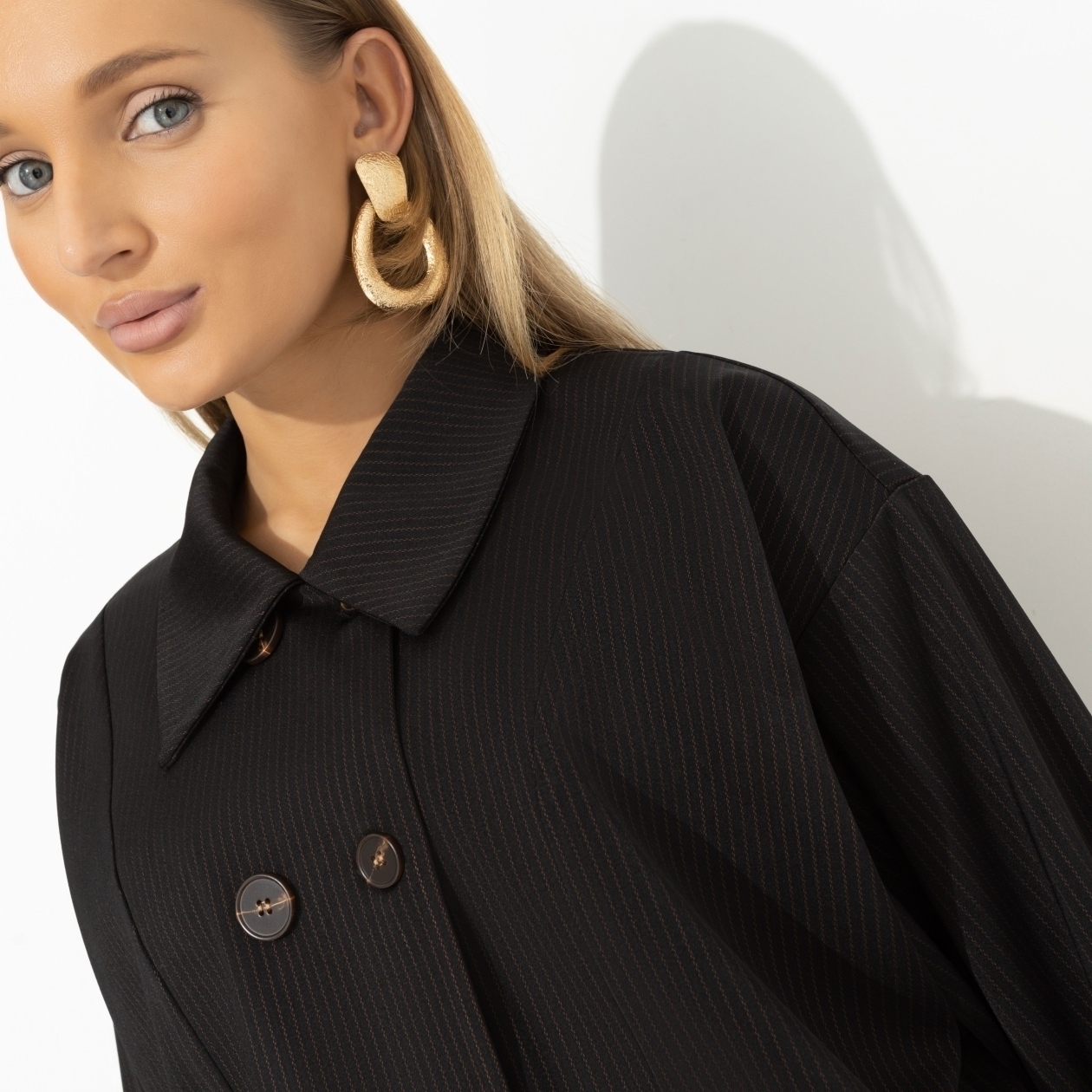 Жакет Безупречные манеры (черный). Состав: 75% полиэстер, 20% вискоза, 5% спандекс