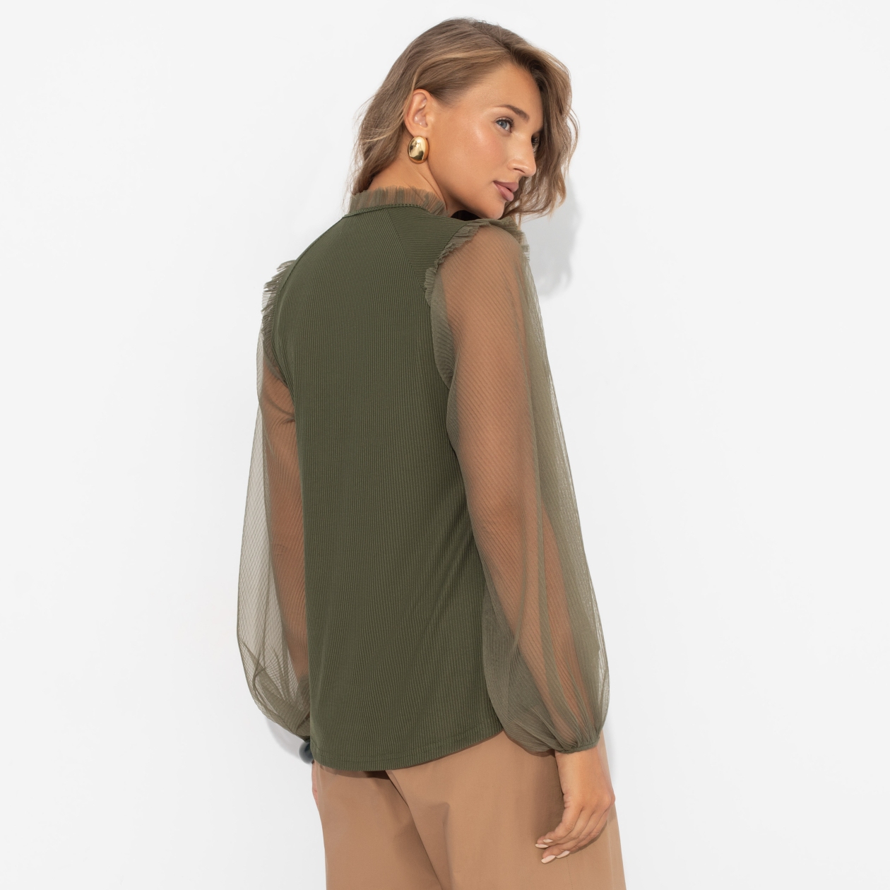 Блуза Вечная привилегия (зелёная). Состав: 98% п/э, 2% спандекс