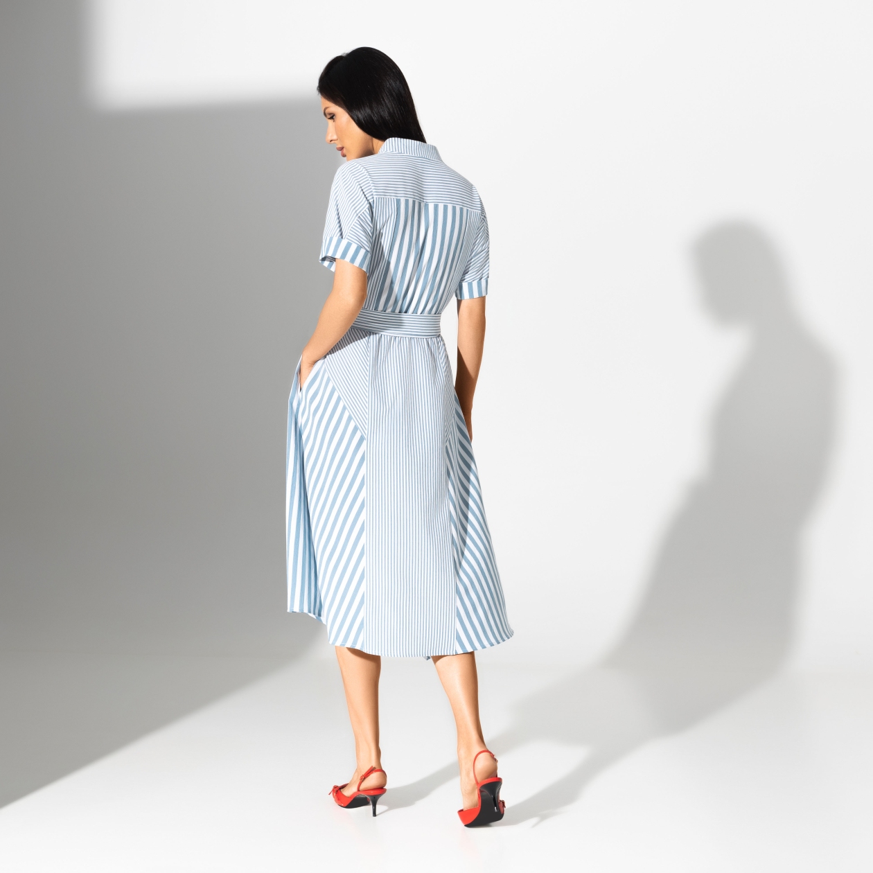 Платье Стихийная энергетика (air blue). Состав: 65% п/э, 30% вискоза, 5% спандекс