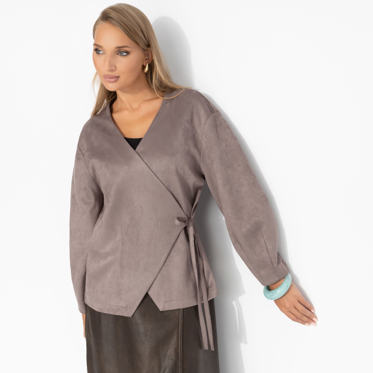 Бомбер Бархатный удар. Состав: 95% п/э, 5% спандекс