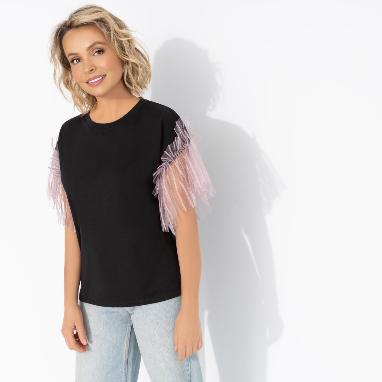 Футболка Мелькать на экранах. Состав: 65% п/э, 30% вискоза, 5% стрейч