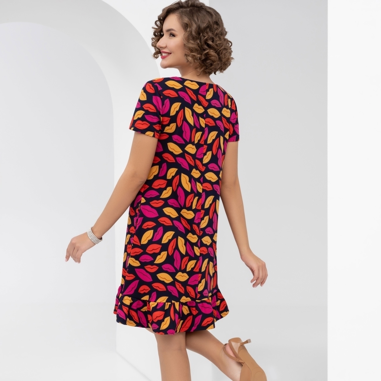 Платье Фантазийный перелив (яркая). Состав: 95% полиэстер, 5% эластан