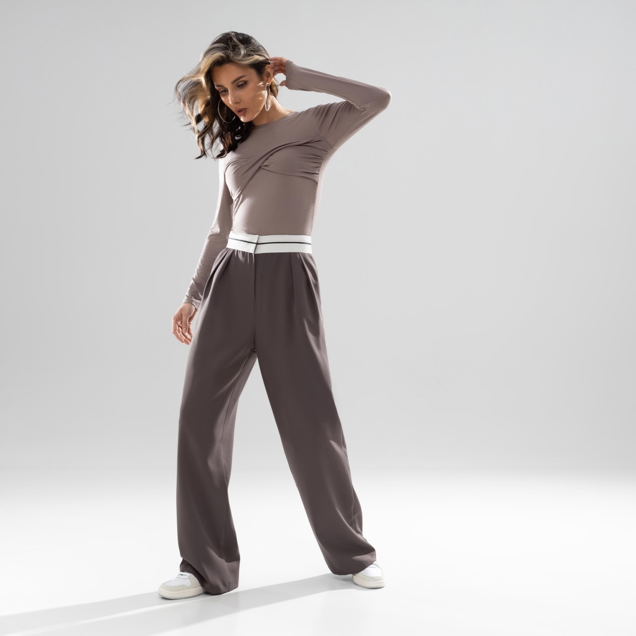 Брюки Стильная действительность (beige style). Состав: 60% п/э, 37% вискоза, 3% спандекс