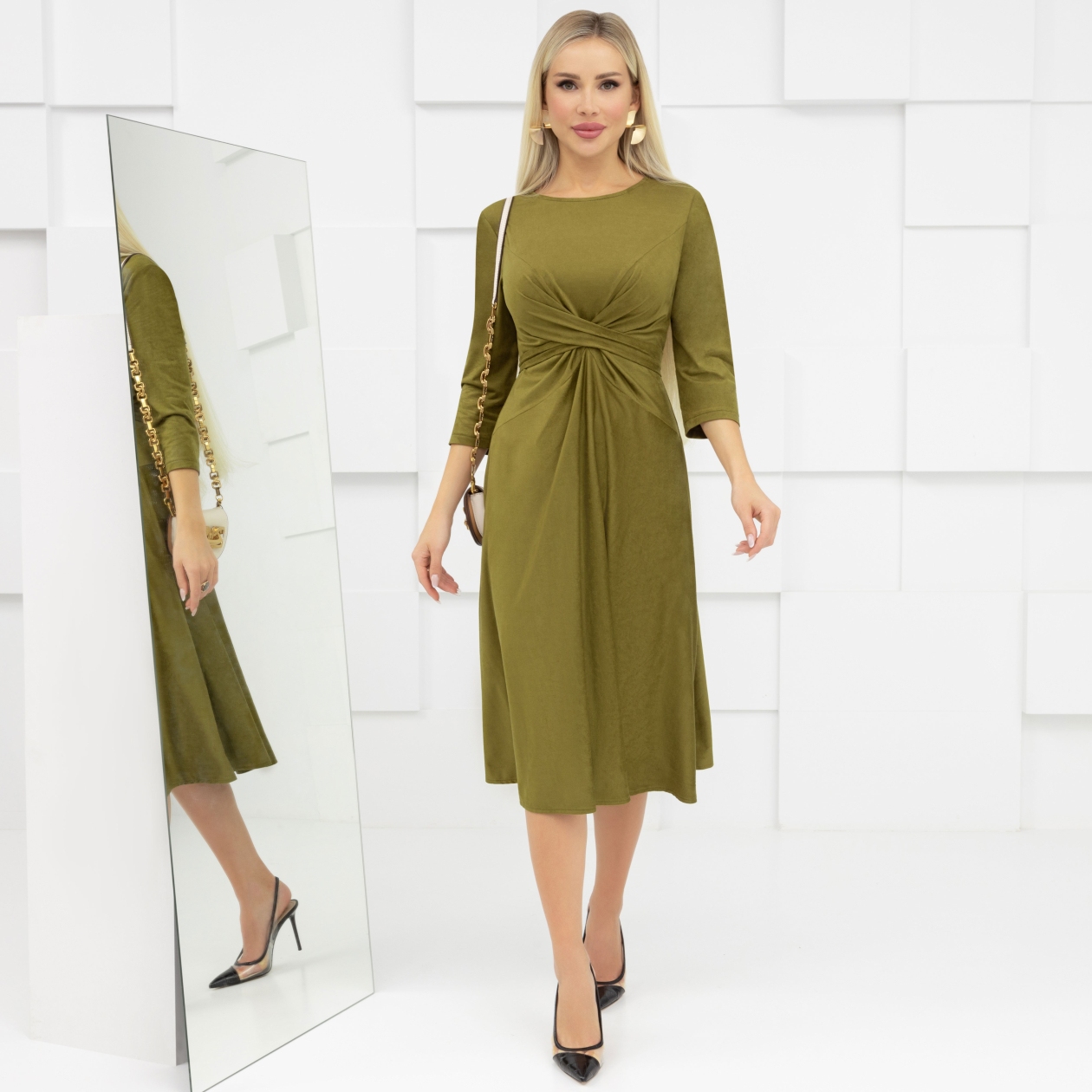 Платье Беспроигрышная формула (хаки). Состав: 95% п/э, 5% эластан
