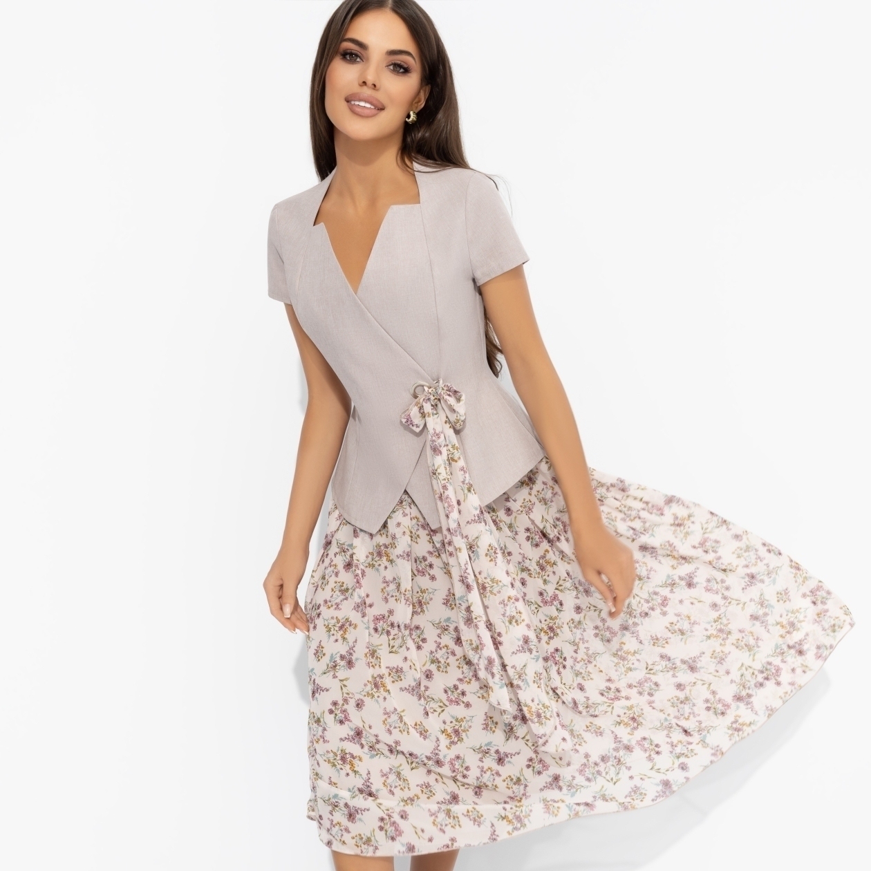 Костюм с юбкой Актуально сегодня (2 в 1, бежевый). Состав: 98% п/э, 2% спандекс