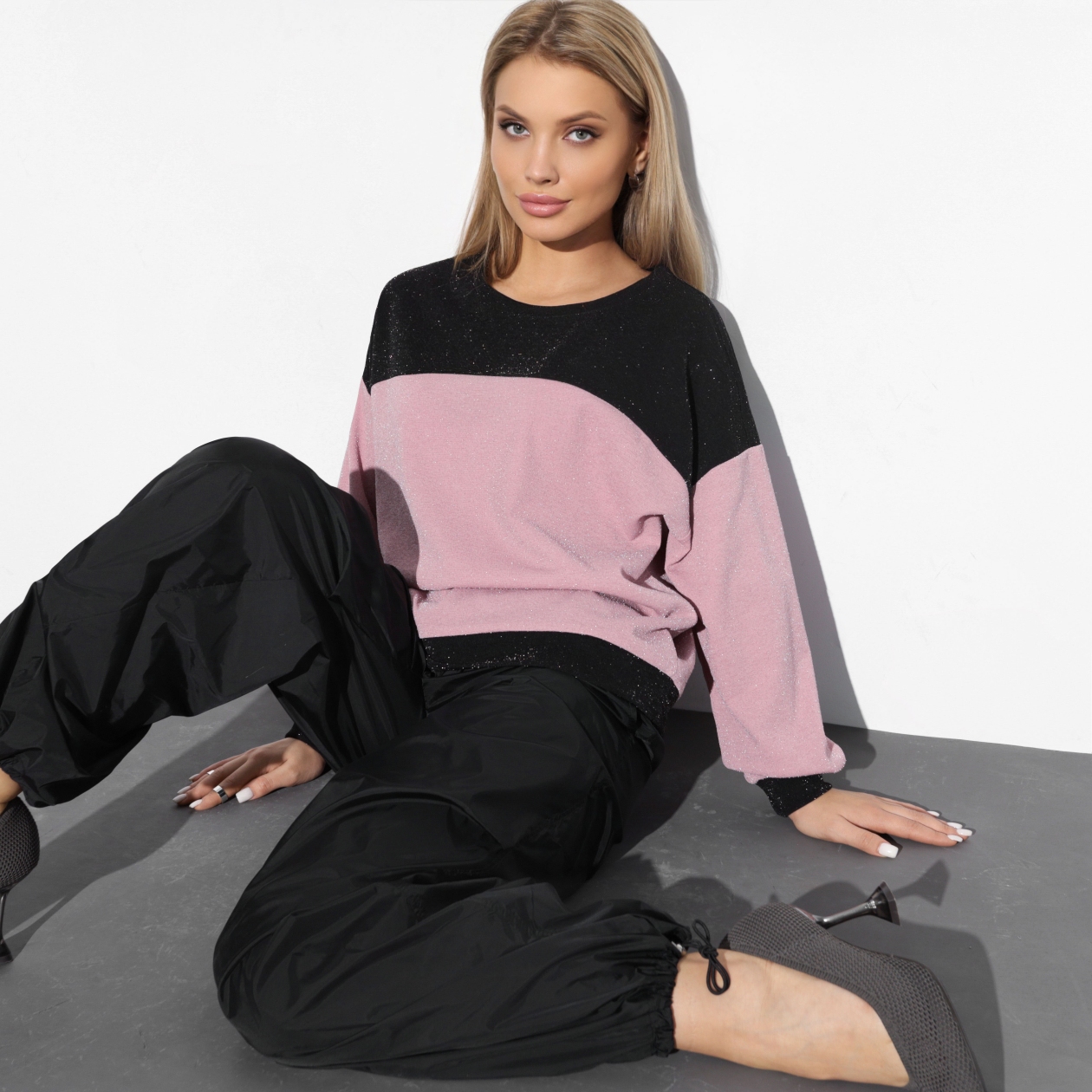 Сила гипноза (очарование). Состав: 93% п/э, 3% металлическая нить, 4% спандекс