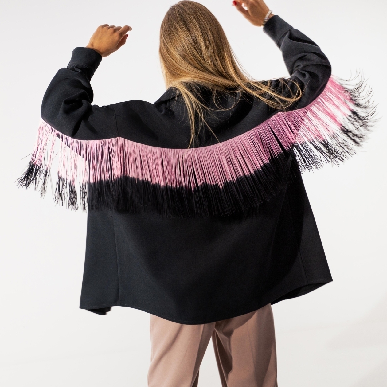 Среди избранных (star). Состав: 67% полиэстер, 30% вискоза, 3% спандекс