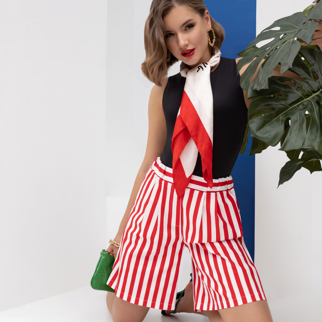 Шорты Ловим вайб! (рэд). Состав: 85% хлопок, 15% эластан