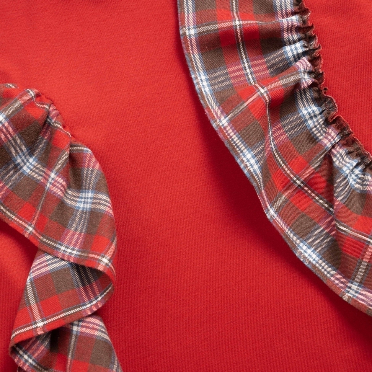 Лонгслив Гардеробная магия (красный). Состав: 55% полиэстер, 30% вискоза, 10% хлопок, 5% спандекс