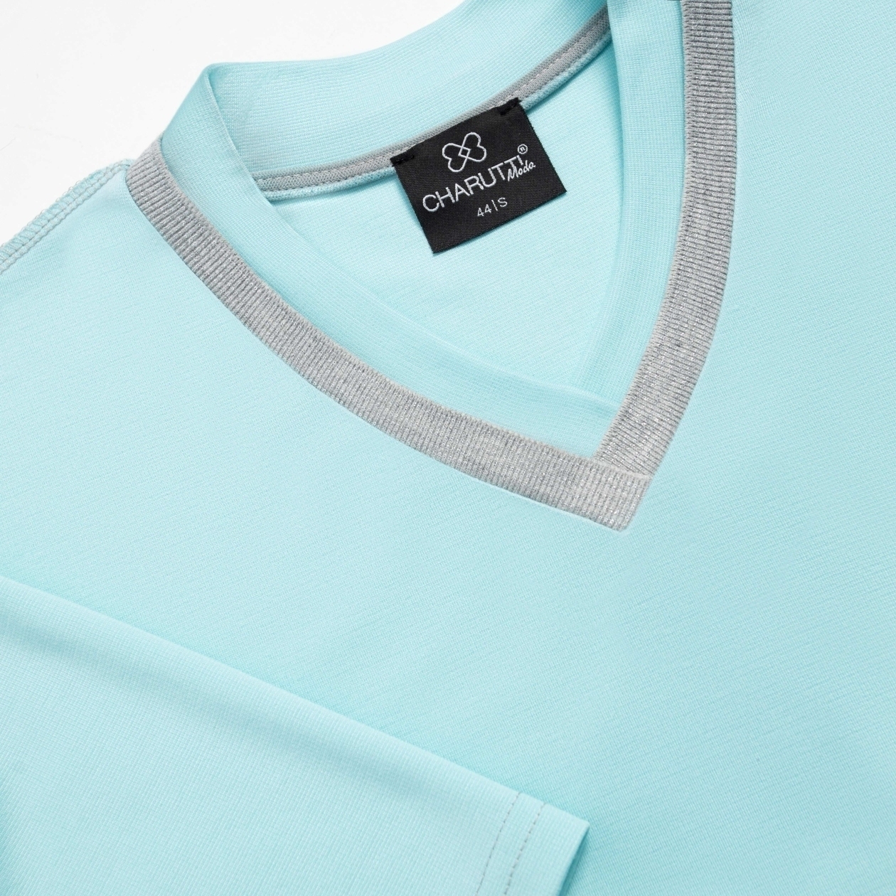 Футболка Элегантность в движении. Состав: 65% п/э, 30% вискоза, 5% спандекс