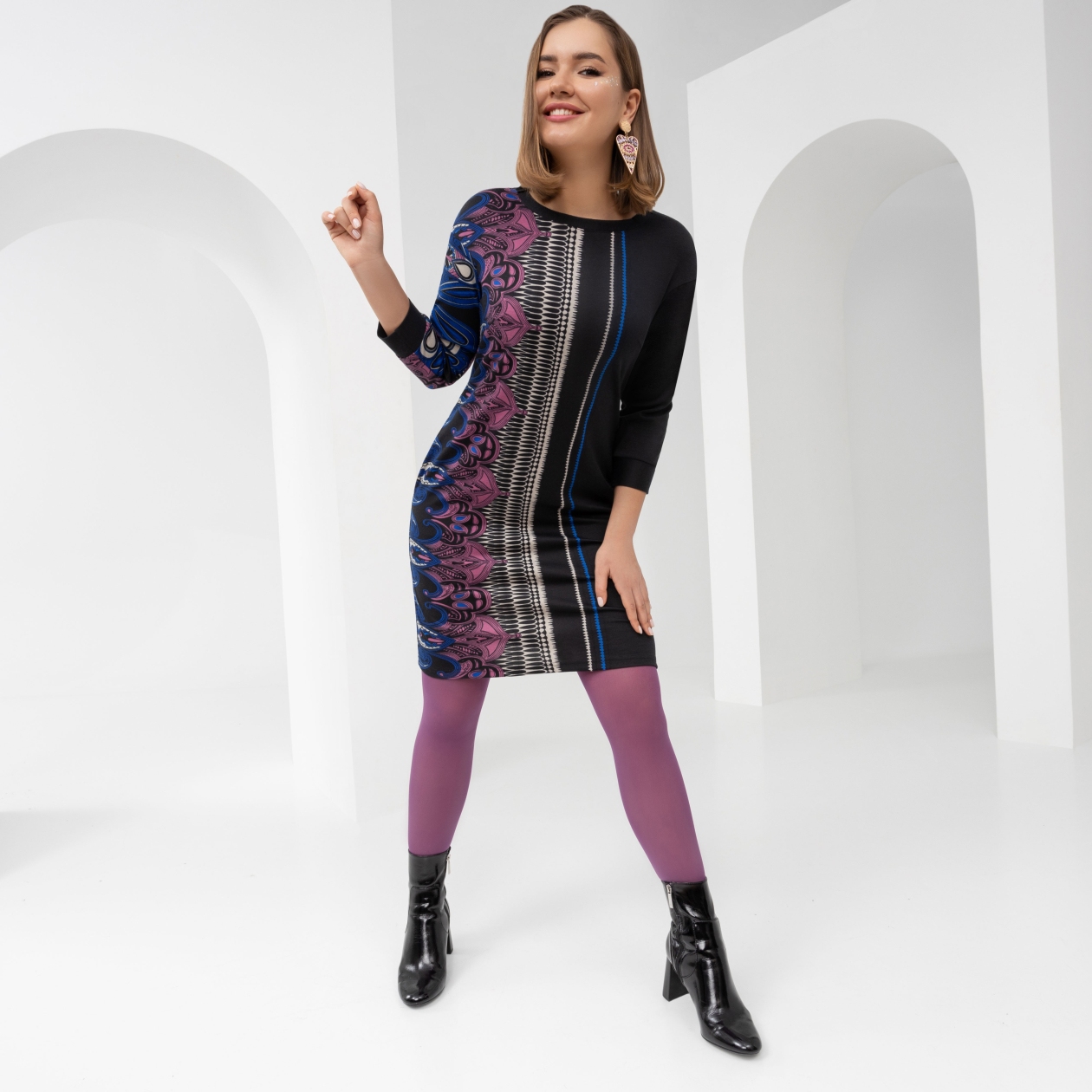 Платье Мыслить позитивно (орнамент). Состав: 65% п/э, 30% вискоза, 5% эластан