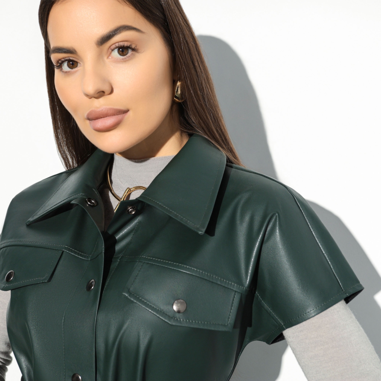 Трендовый стиль (green rock, с поясом). Состав: 55% п/у волокно, 45% полиэстер