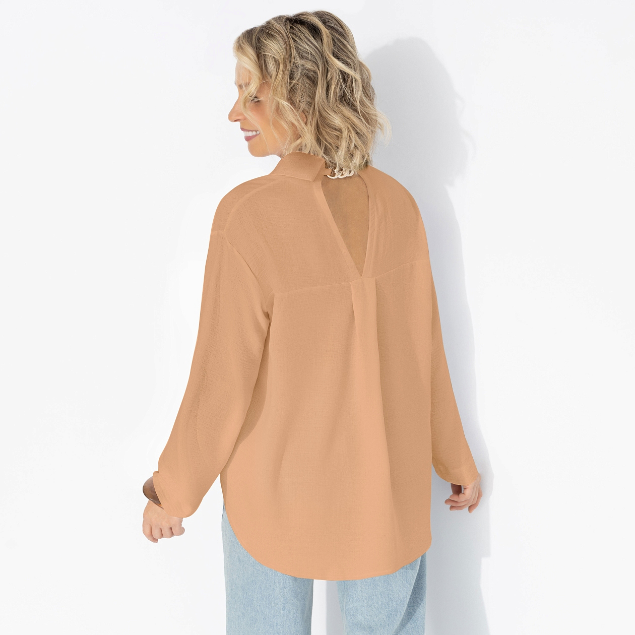 Создала себя сама (бежевая). Состав: 65% п/э, 30% вискоза, 5% эластан