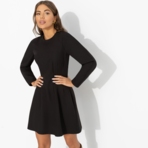 Платье Любовь с первого платья. Состав: 60% полиэстер, 37% вискоза, 3% спандекс