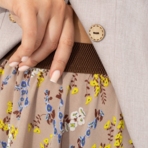 Костюм с юбкой Сияние уверенности ( 2 в 1, бежевый). Состав: 98% п/э, 2% спандекс