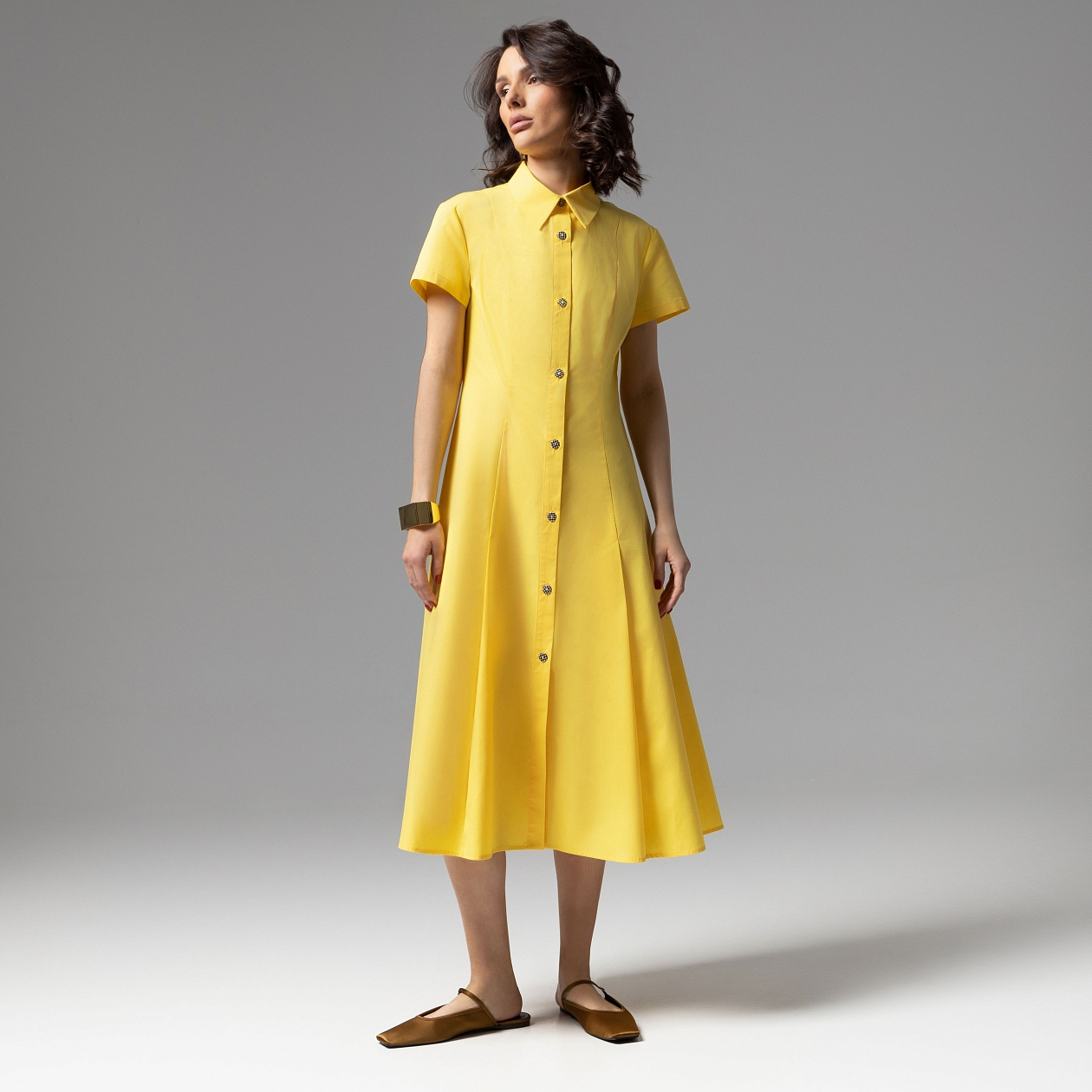 Платье-рубашка Стильное самообладание (желтое, 2 в 1). Состав: 45% хлопок, 30% полиэстер, 25% нейлон