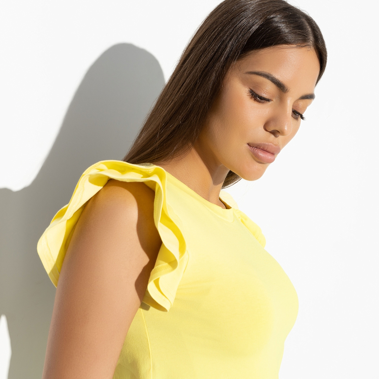 Футболка Вокруг иллюзий. Состав: 95% хлопок, 5% спандекс