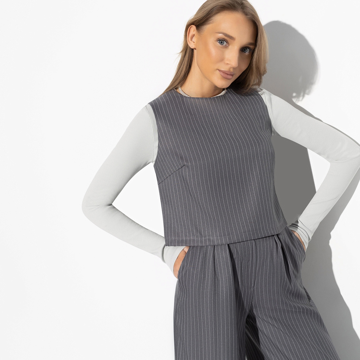 Иной смысл. Купить женский Топ оптом от производителя.