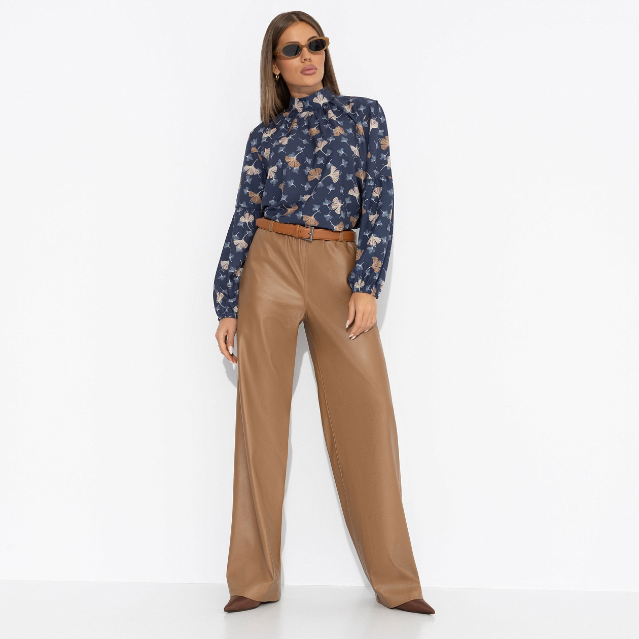 Блуза Драма в деталях. Состав: 65% п/э, 30% вискоза, 5% эластан