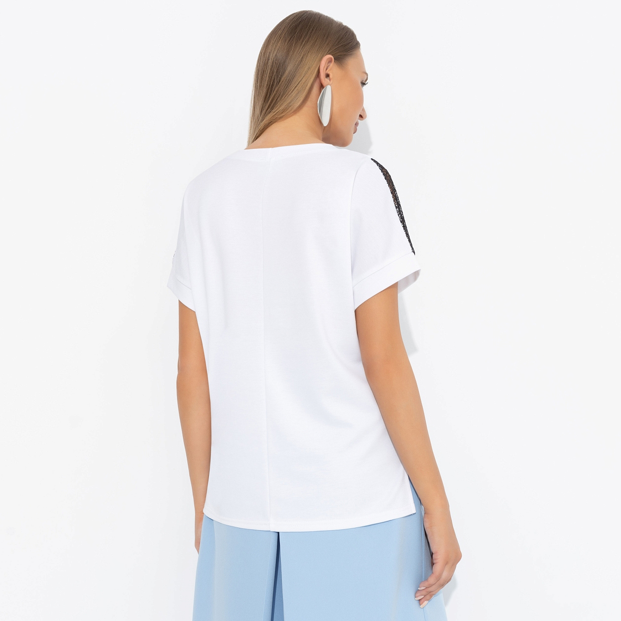 Футболка Всегда нарядна (extra). Состав: 65% п/э, 30% вискоза, 5% стрейч