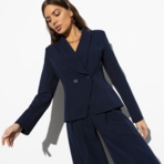 Жакет Невероятно прекрасна (new). Состав: 60% полиэстер, 37% вискоза, 3% спандекс