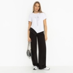 Футболка Нарушая границы стиля. Состав: 65% полиэстер, 30% вискоза, 5% стрейч