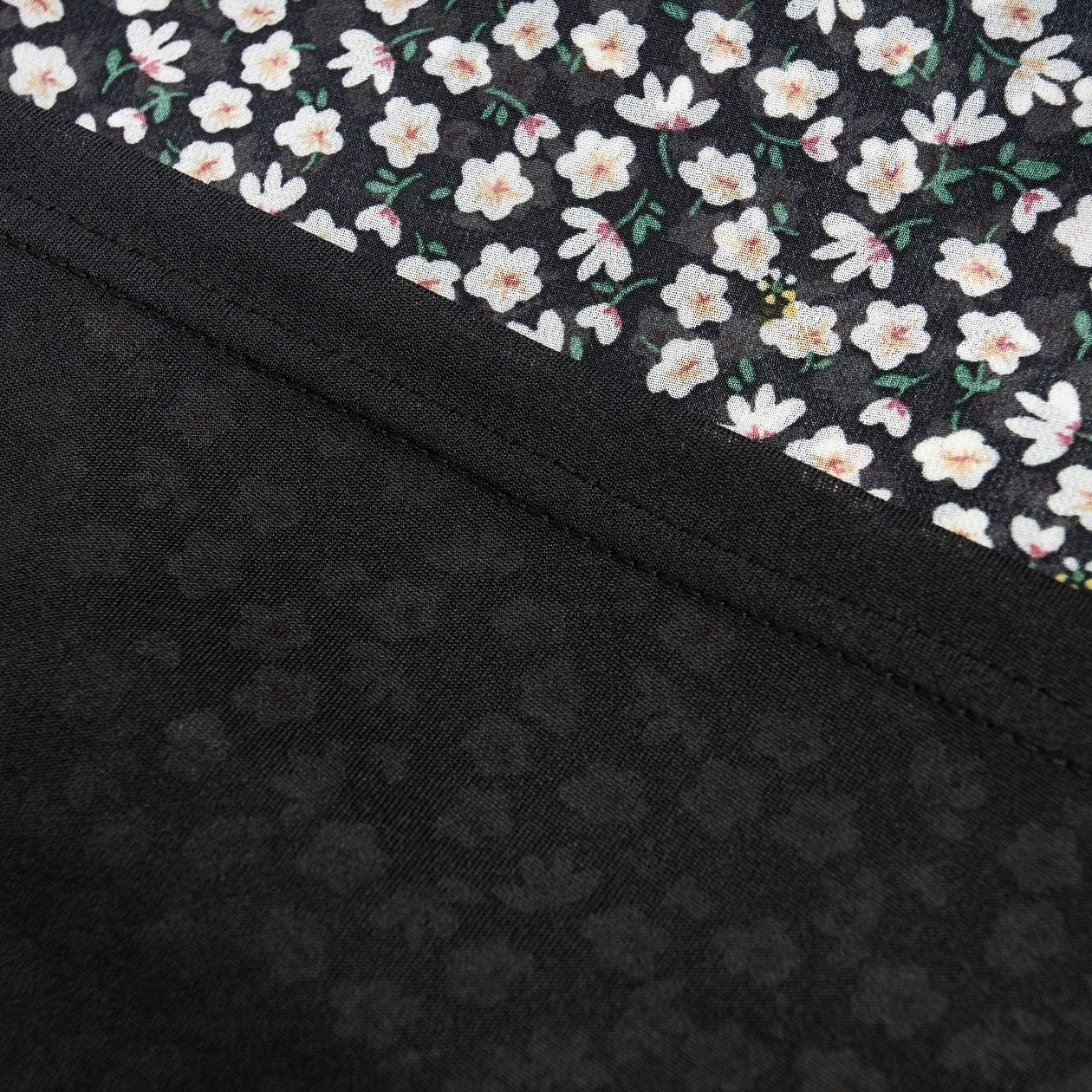 Платье Для восхищенных взглядов. Состав: 98% п/э, 2% спандекс