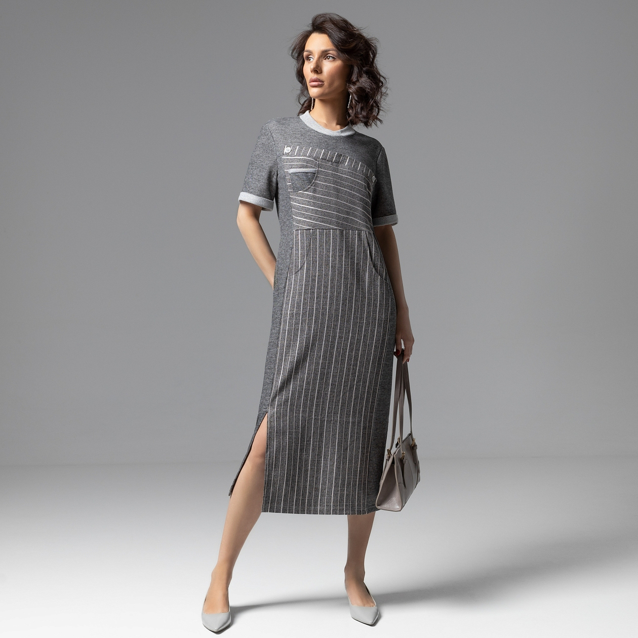 Платье Простая формула роскоши. Состав: 40% п/э, 30% хлопок, 25% вискоза, 5% спандекс