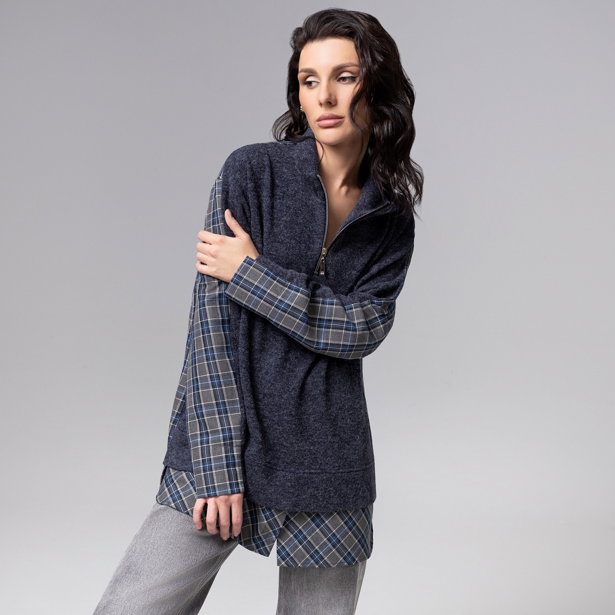 Путешествие начинается (синяя туманность). Состав: 65% п/э, 15% ангора, 15% акрил, 5% спандекс