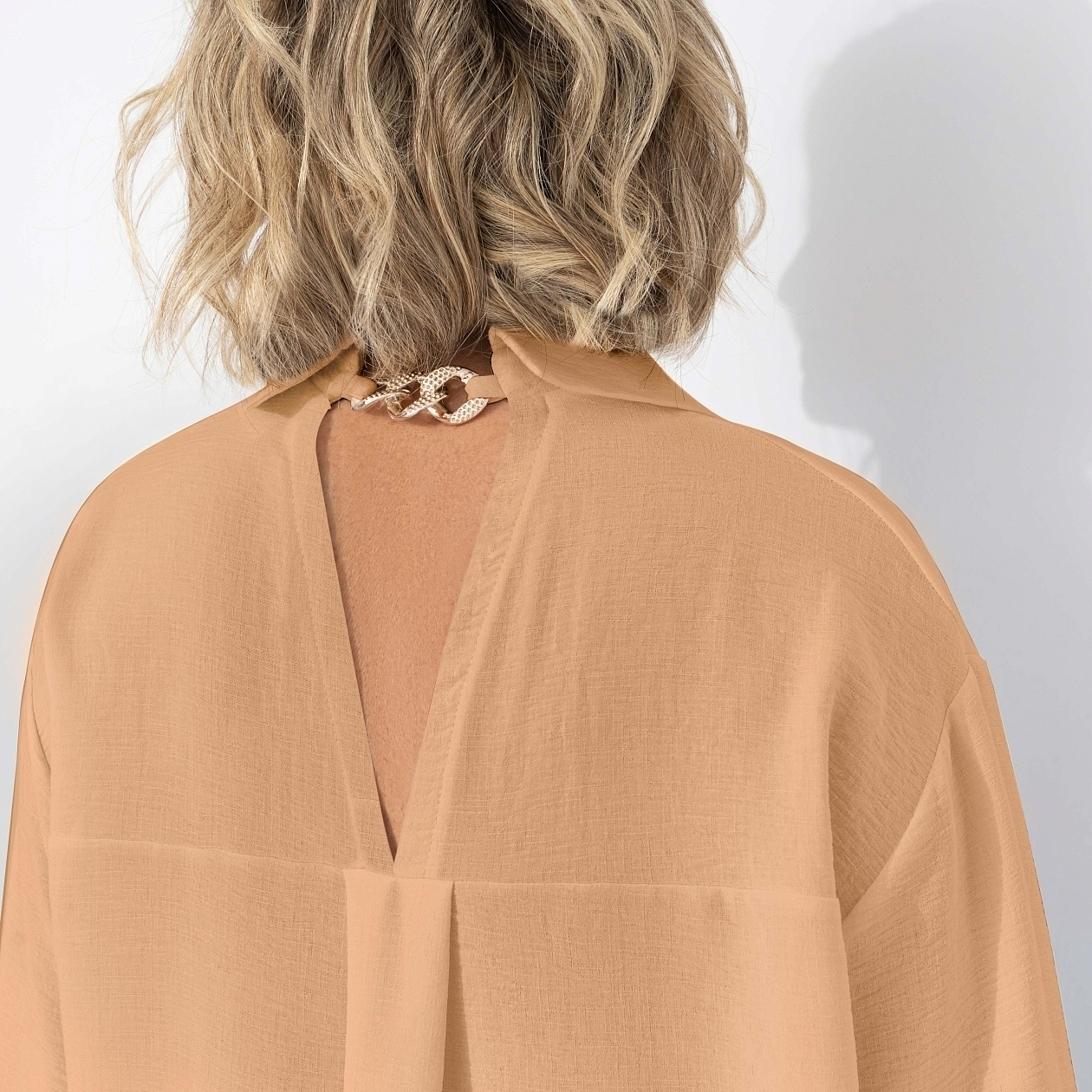 Создала себя сама (бежевая). Состав: 65% п/э, 30% вискоза, 5% эластан