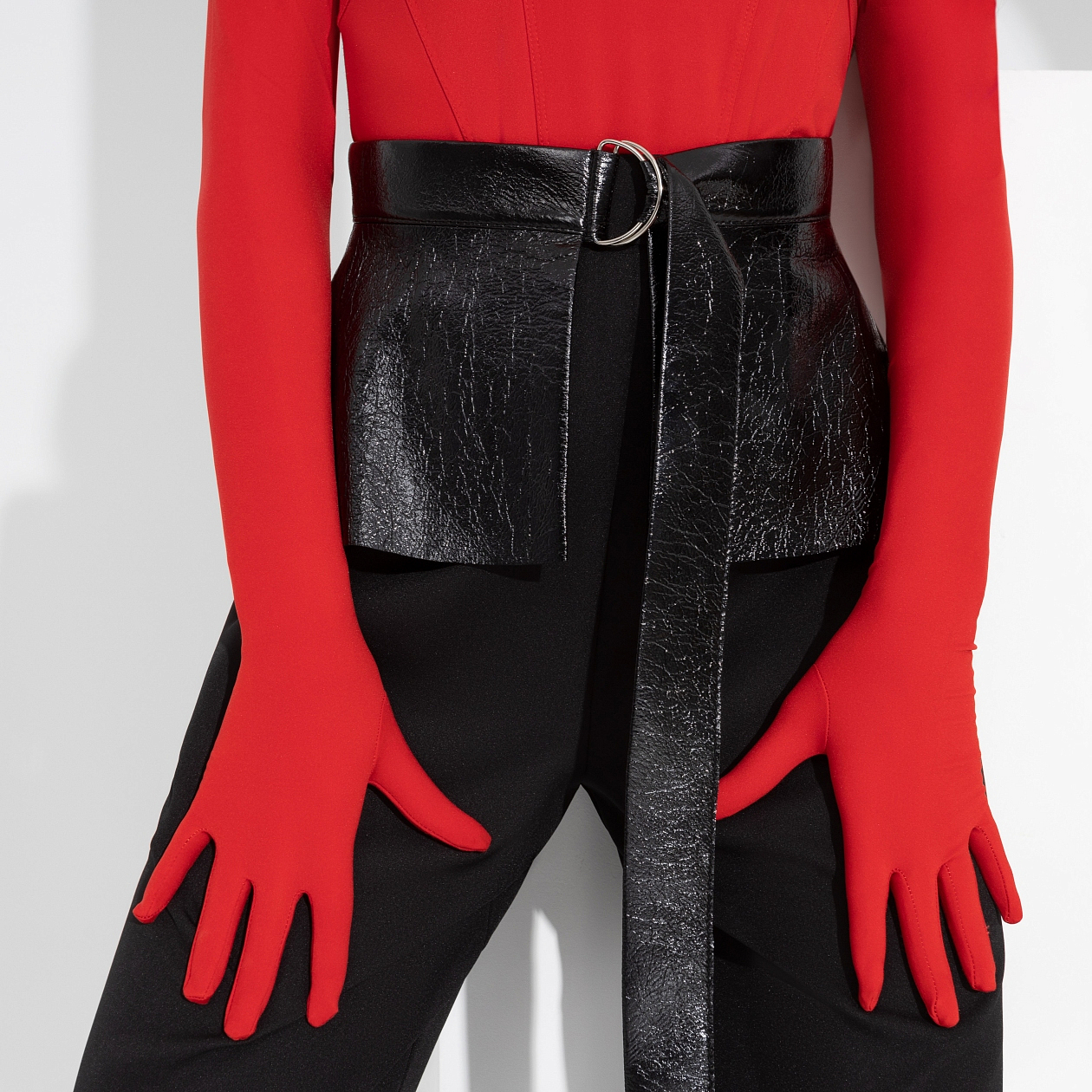 Обрати внимание. Состав: 95% п/э, 5% спандекс