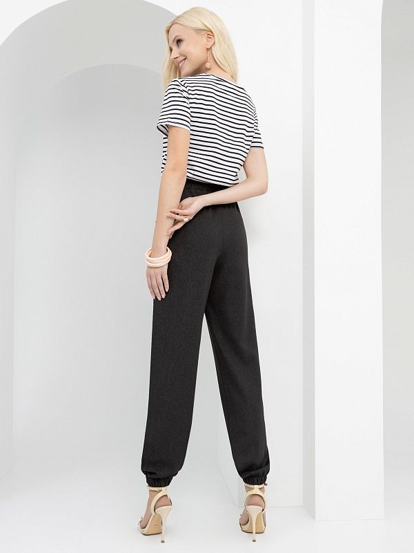 Джоггеры В ногу с модой. Состав: 90% полиэстер, 10% эластан