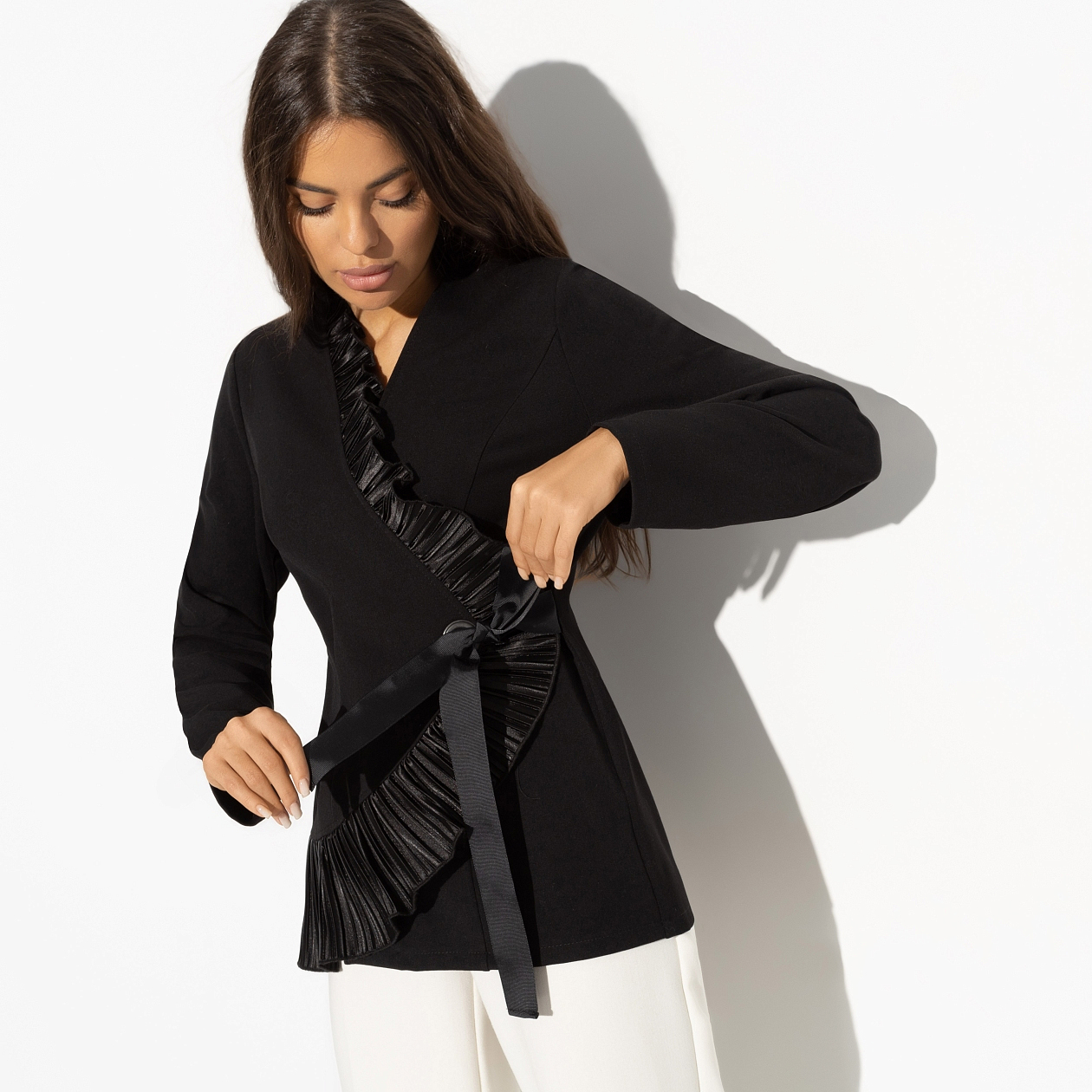 Жакет Прекрасно воспитана. Состав: 65% п/э, 30% вискоза, 5% спандекс