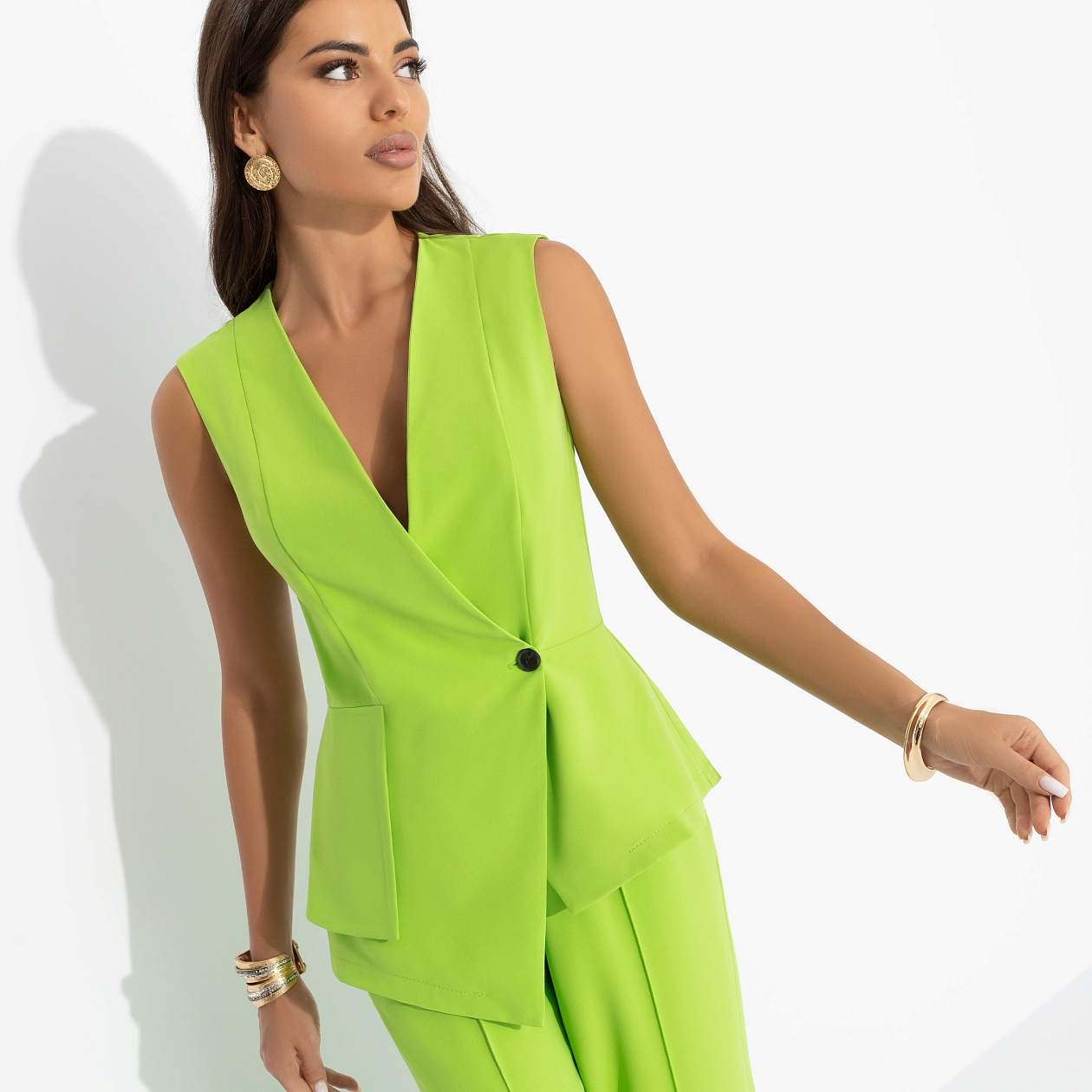 Стильный лидер (лайм). Состав: 72% п/э, 22% вискоза, 6% спандекс