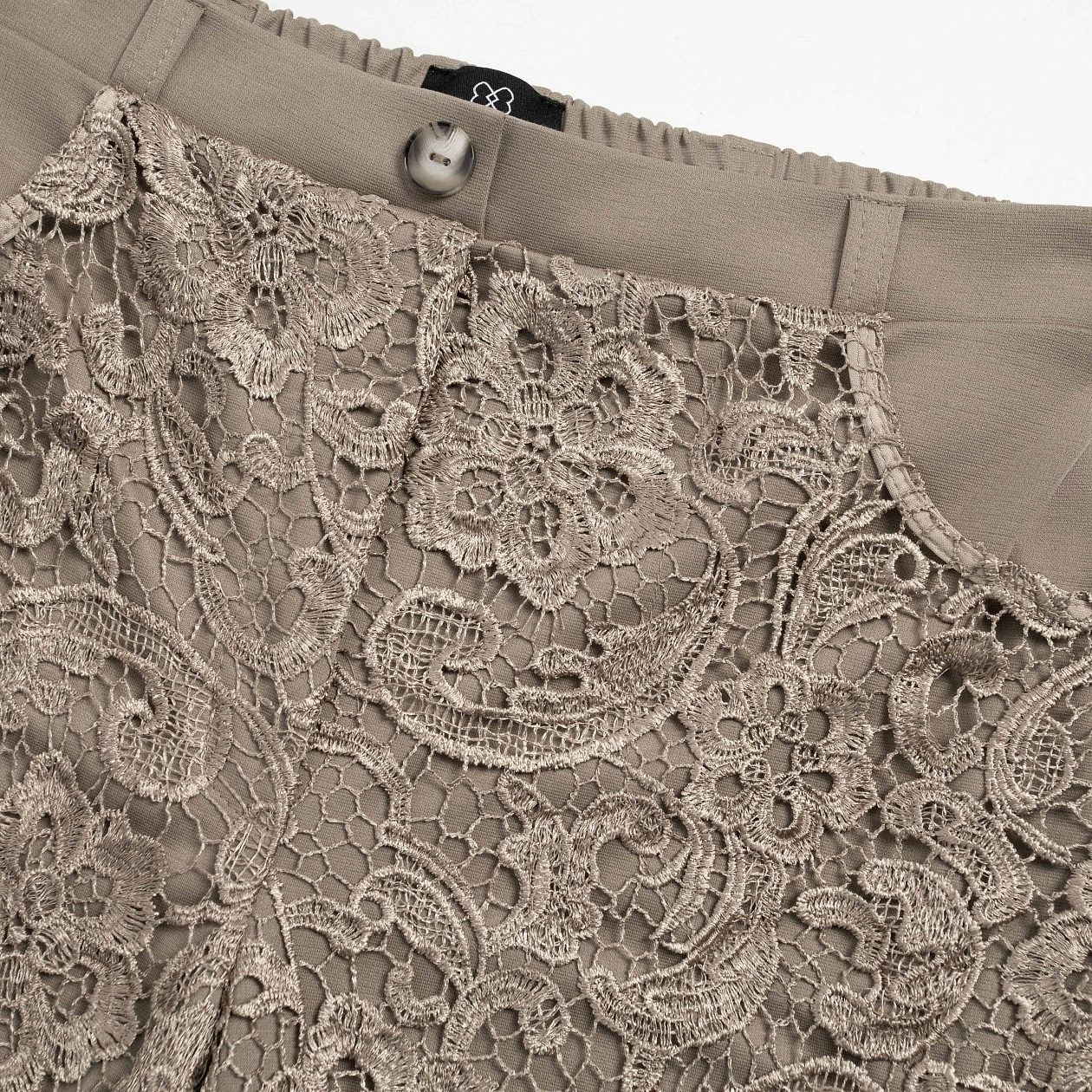 Кюлоты Больше, чем просто стиль. Состав: 65% п/э, 30% вискоза, 5% спандекс