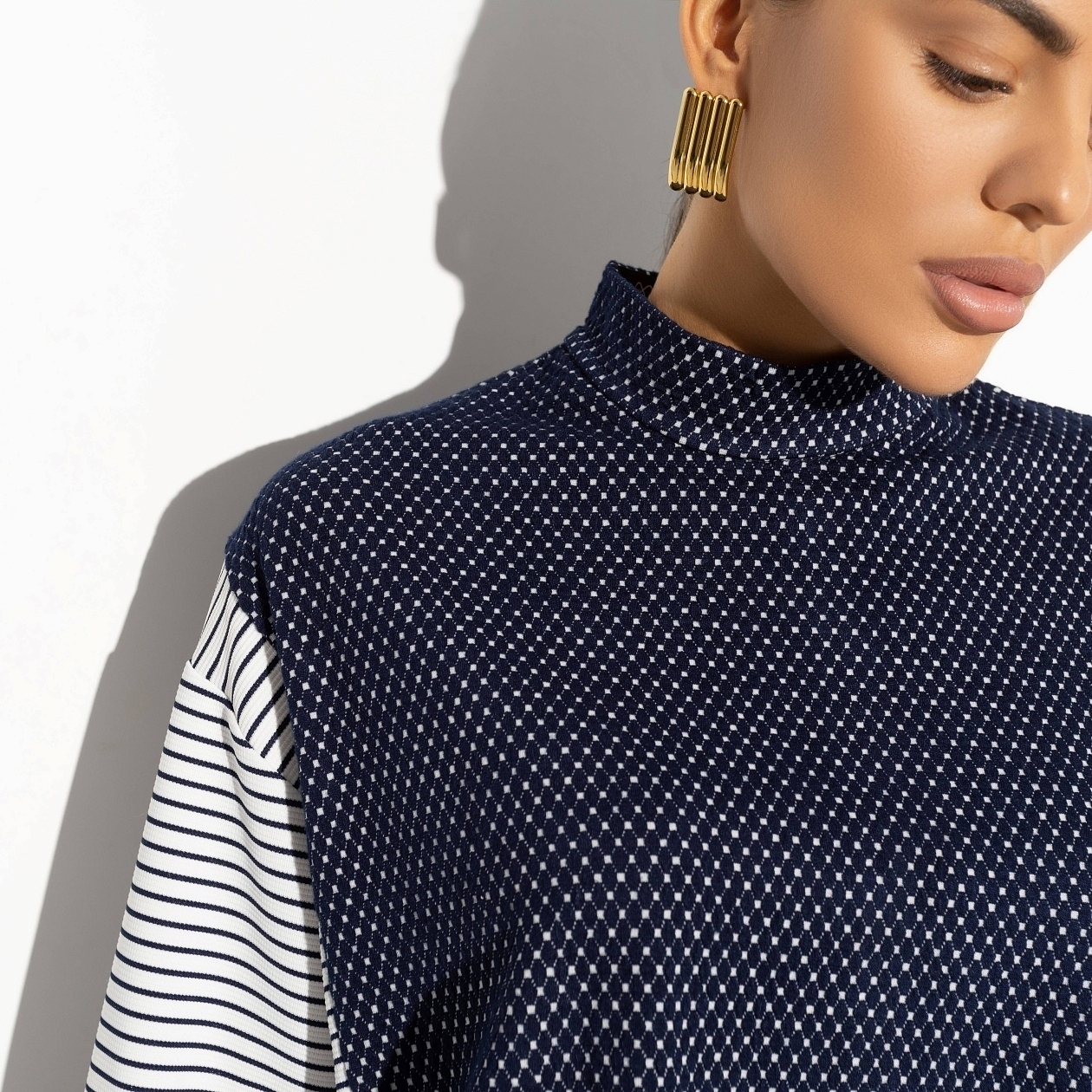 Туника Невероятное притяжение (office). Состав: 65% п/э, 30% вискоза, 5% спандекс