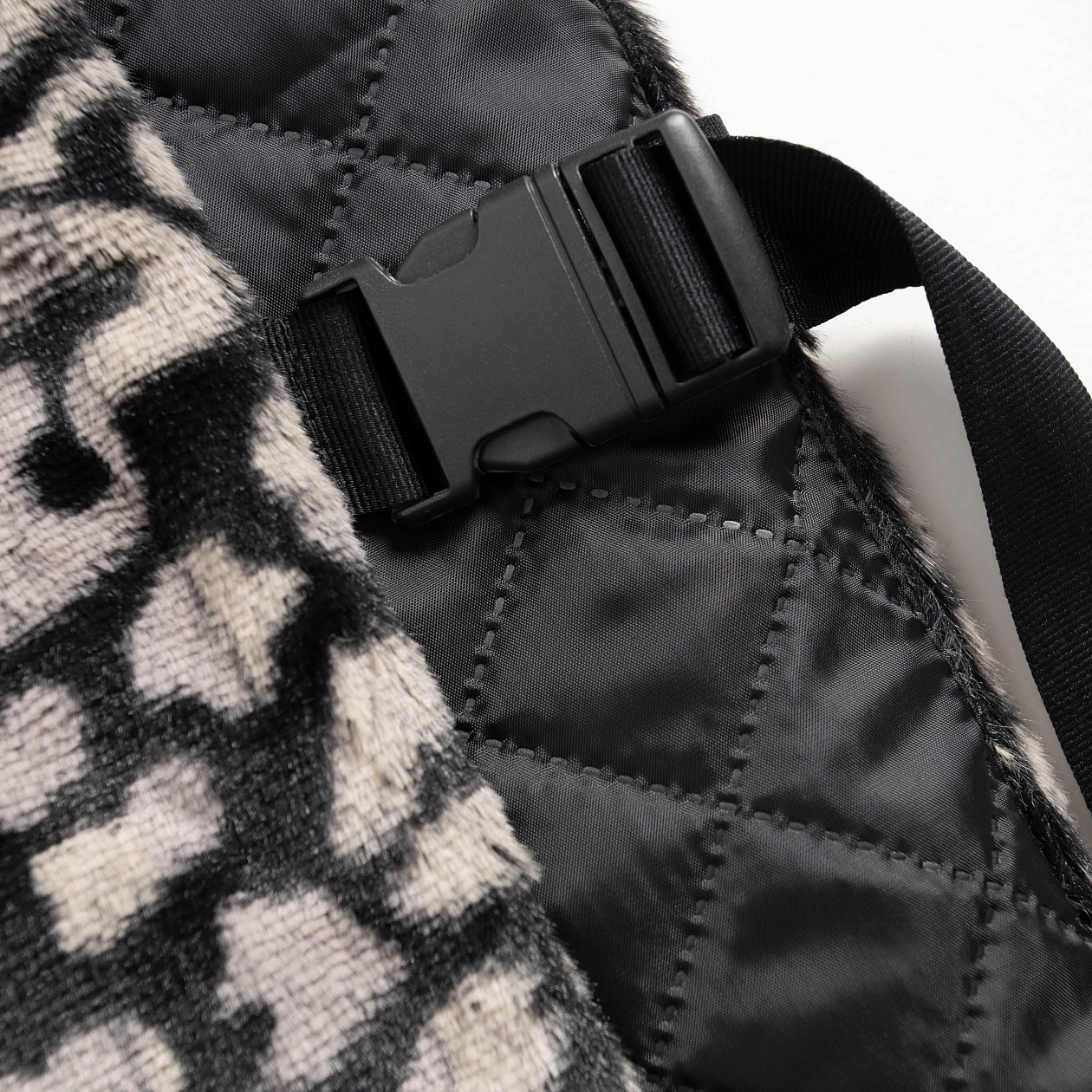 Будь в центре (леопард). Состав: 100% п/э