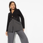 Жакет Модное сотрудничество. Состав: 65% п/э, 30% вискоза, 5% спандекс