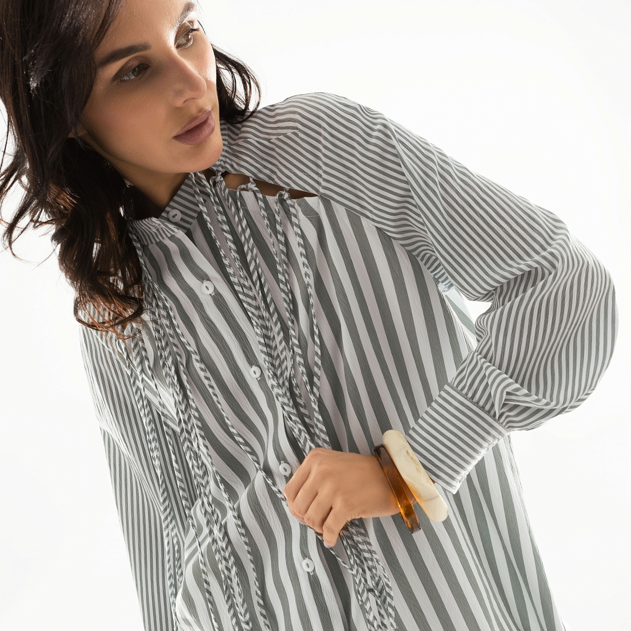 Модная экспертиза (green). Состав: 65% п/э, 30% вискоза, 5% спандекс