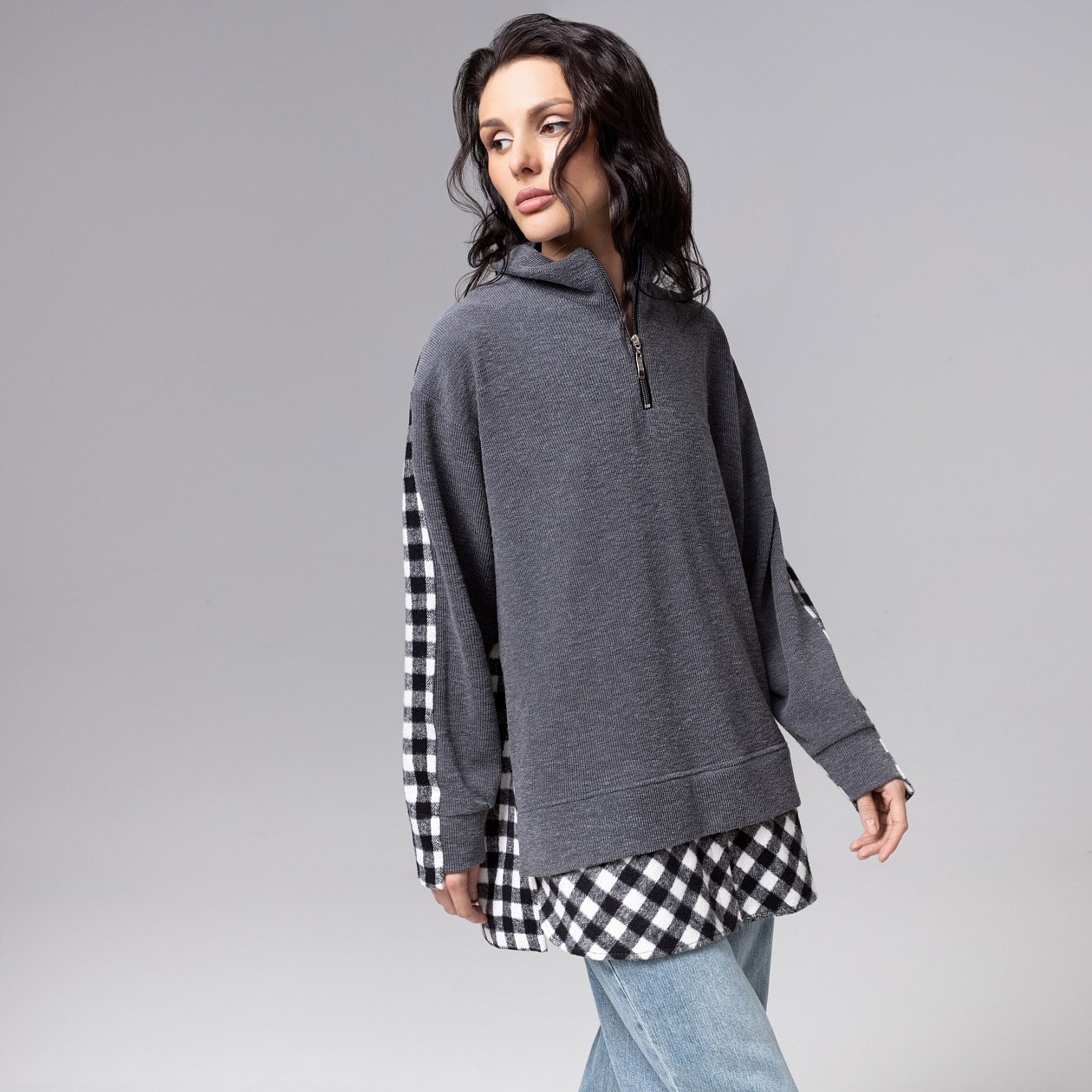 Путешествие начинается (мокрый асфальт). Состав: 65% п/э, 30% вискоза, 5% спандекс