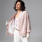 Бомбер Движение вперед (розовый). Состав: 60% полиэстер, 20% вискоза, 15% акрил, 5% хлопок