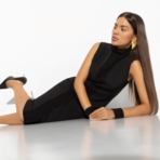 Платье-футляр Поцелуй удачи (с манжетами). Состав: 95% п/а, 5% эластан