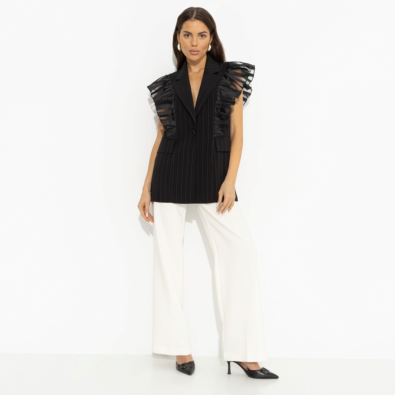 Это восторг (black). Состав: 65% п/э, 30% вискоза, 4% эластан, 1% мет. нить