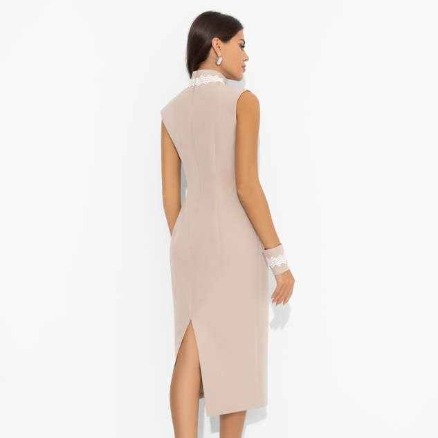 Платье-футляр Поцелуй удачи (biege, с манжетами)