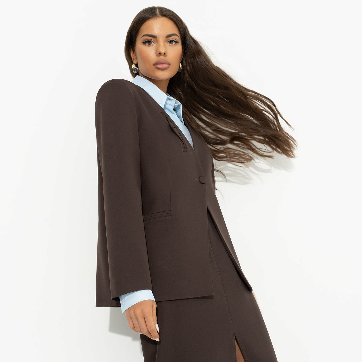 Жакет Власть в деталях. Состав: 95% полиэстер, 5% эластан