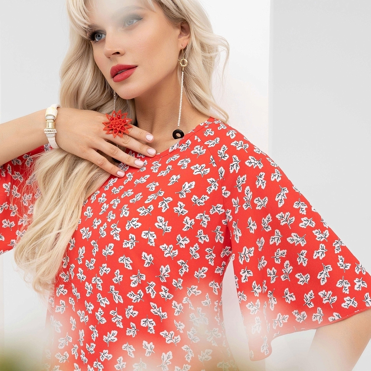 Платье Лучший вклад в себя (яркая). Состав: 95% полиэстер, 5% эластан