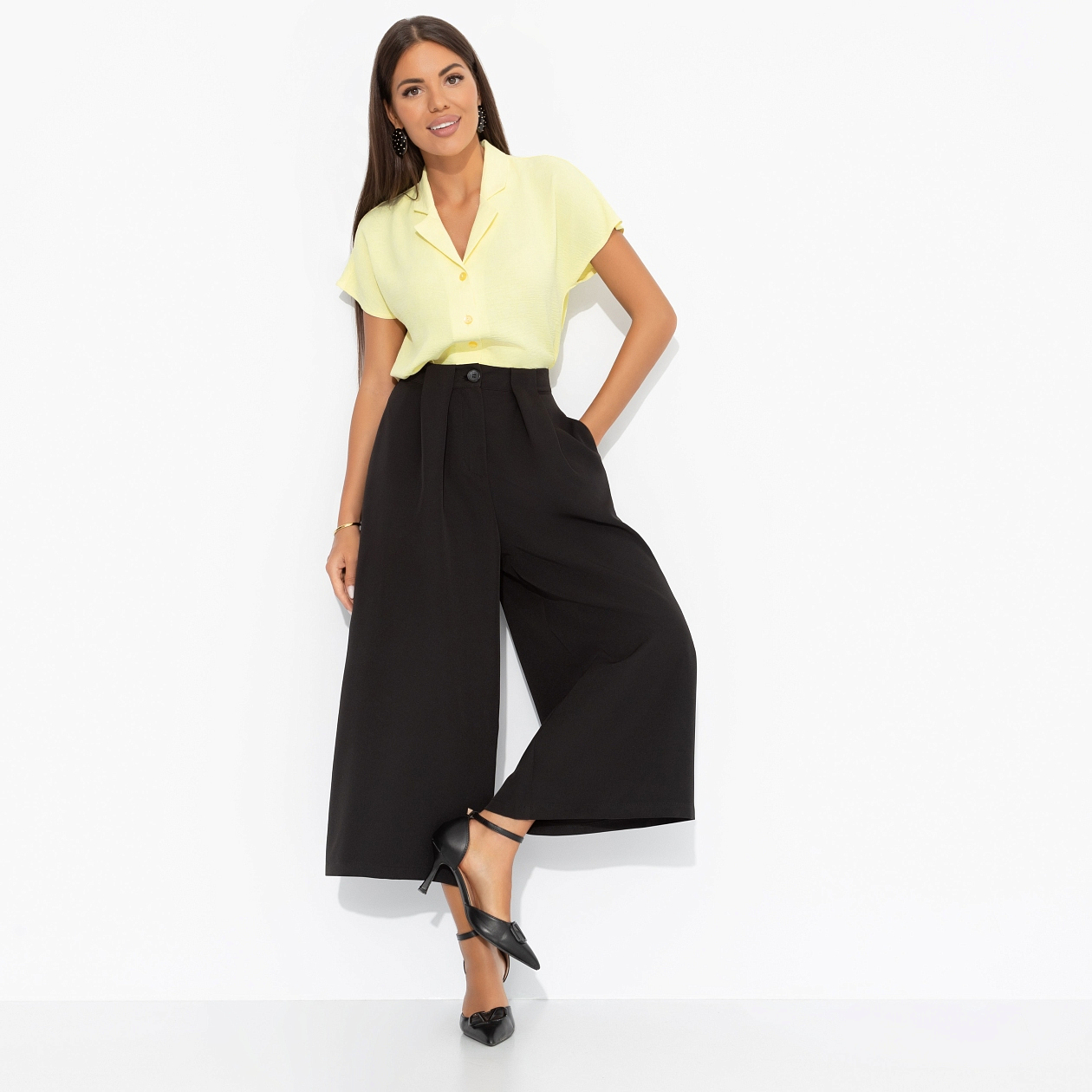 Кюлоты Скоро повышение. Состав: 60% полиэстер, 37% вискоза, 3% спандекс