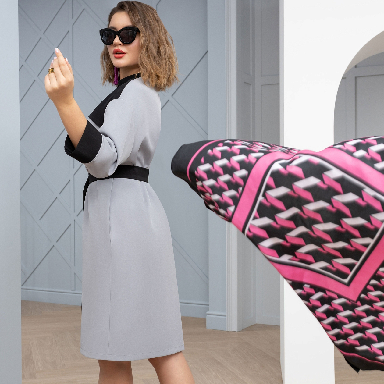 Платье Идеальный фасон (француженка, с поясом). Состав: 60% п/э, 37% вискоза, 3% спандекс