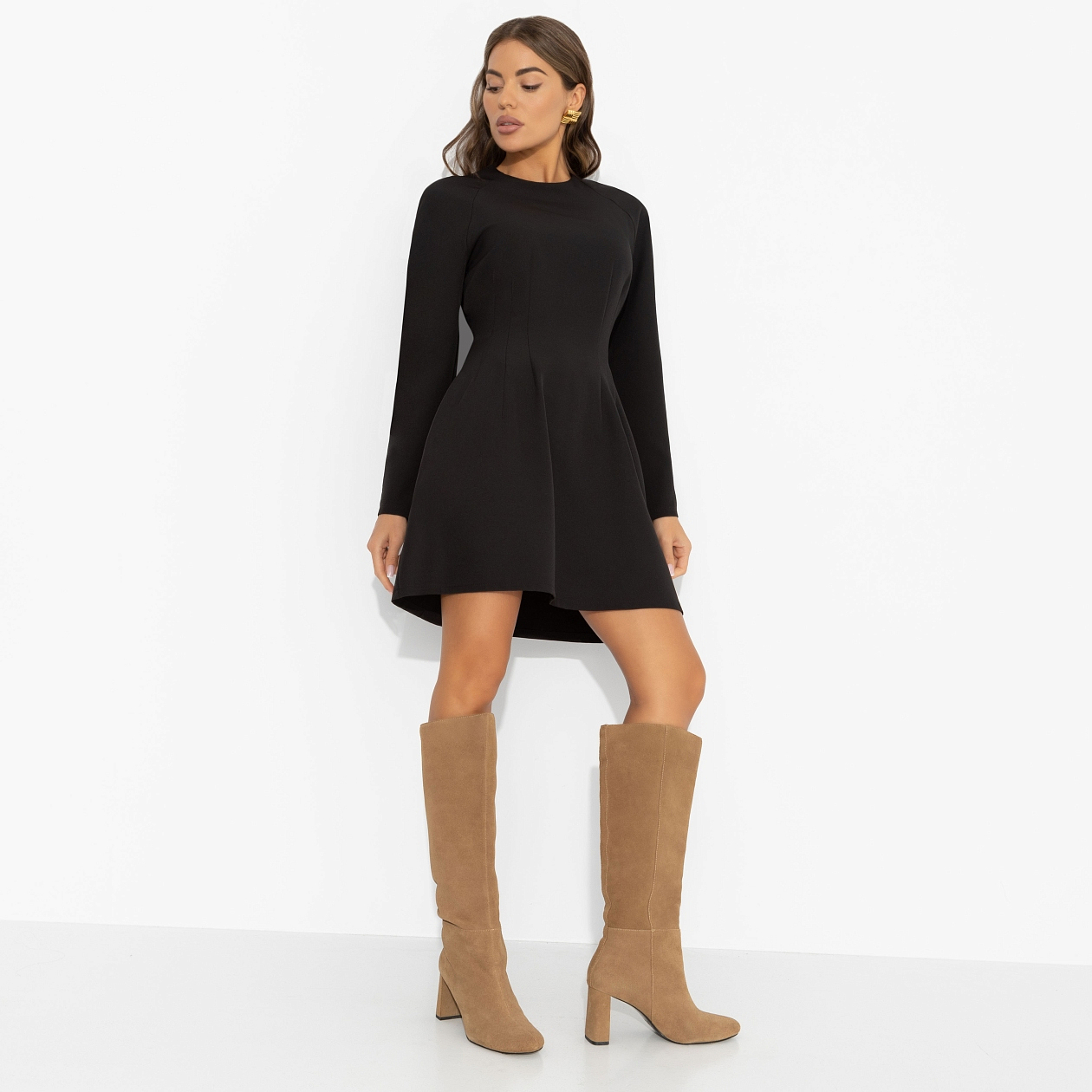 Платье Любовь с первого платья. Состав: 60% полиэстер, 37% вискоза, 3% спандекс