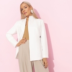 Жакет Дерзкий силуэт (белый). Состав: 95% полиэстер, 5% эластан